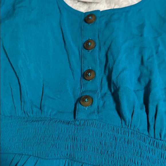 Torrid - Picture 2 of 6